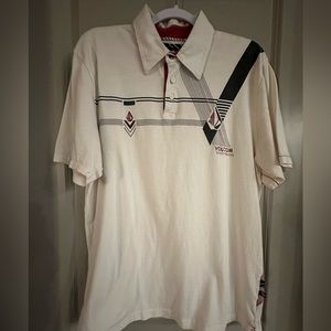 Like New. Volcom Stone…Men’s Short Sleeve, Button-Up, Collared Shirt  Size Large